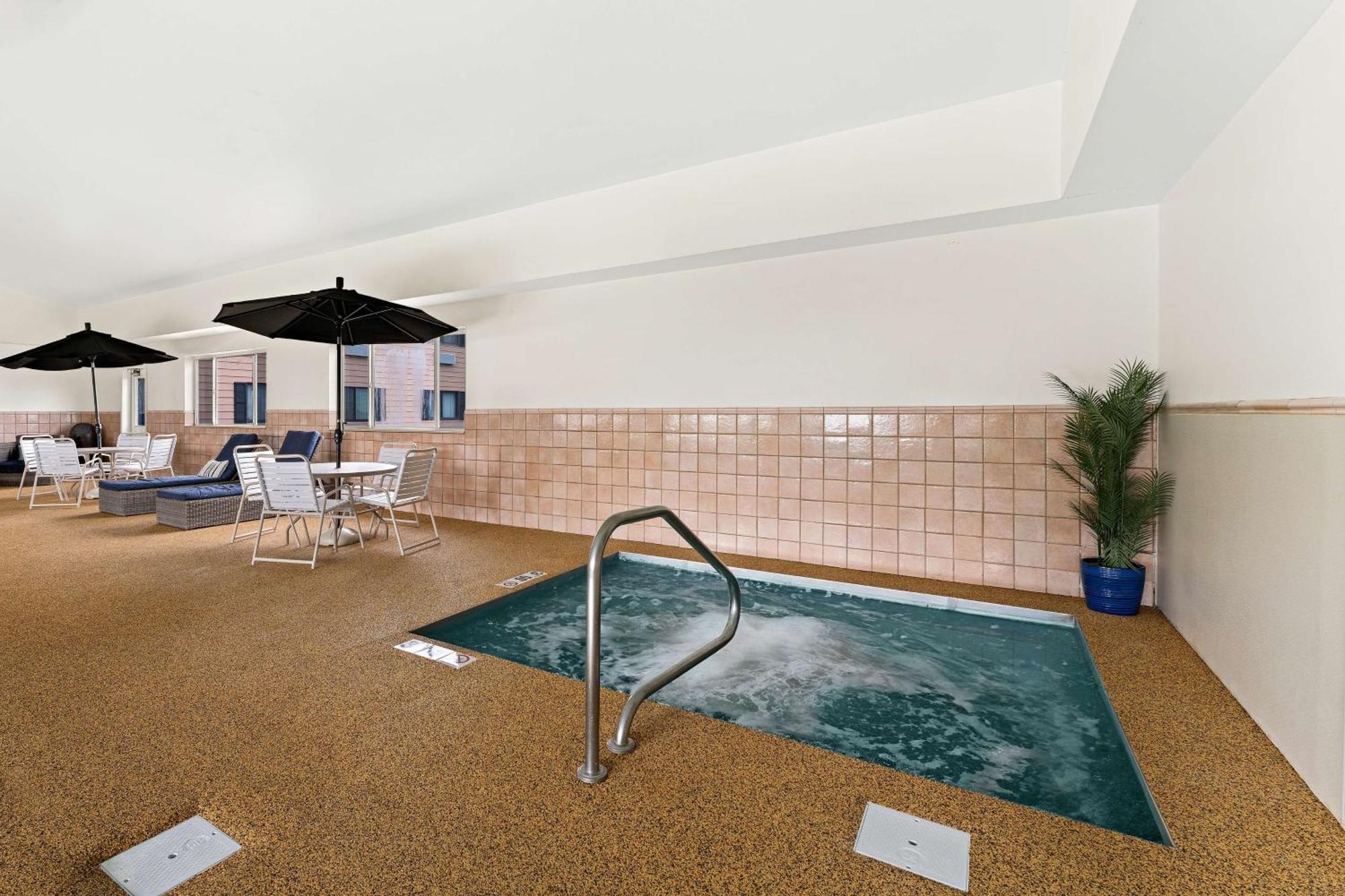 Best Western Vermillion Inn Екстер'єр фото