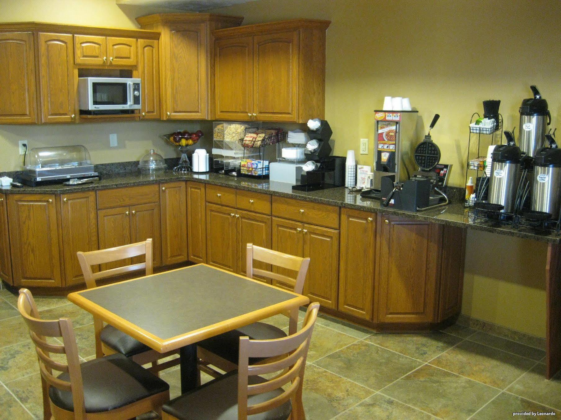 Best Western Vermillion Inn Ресторан фото