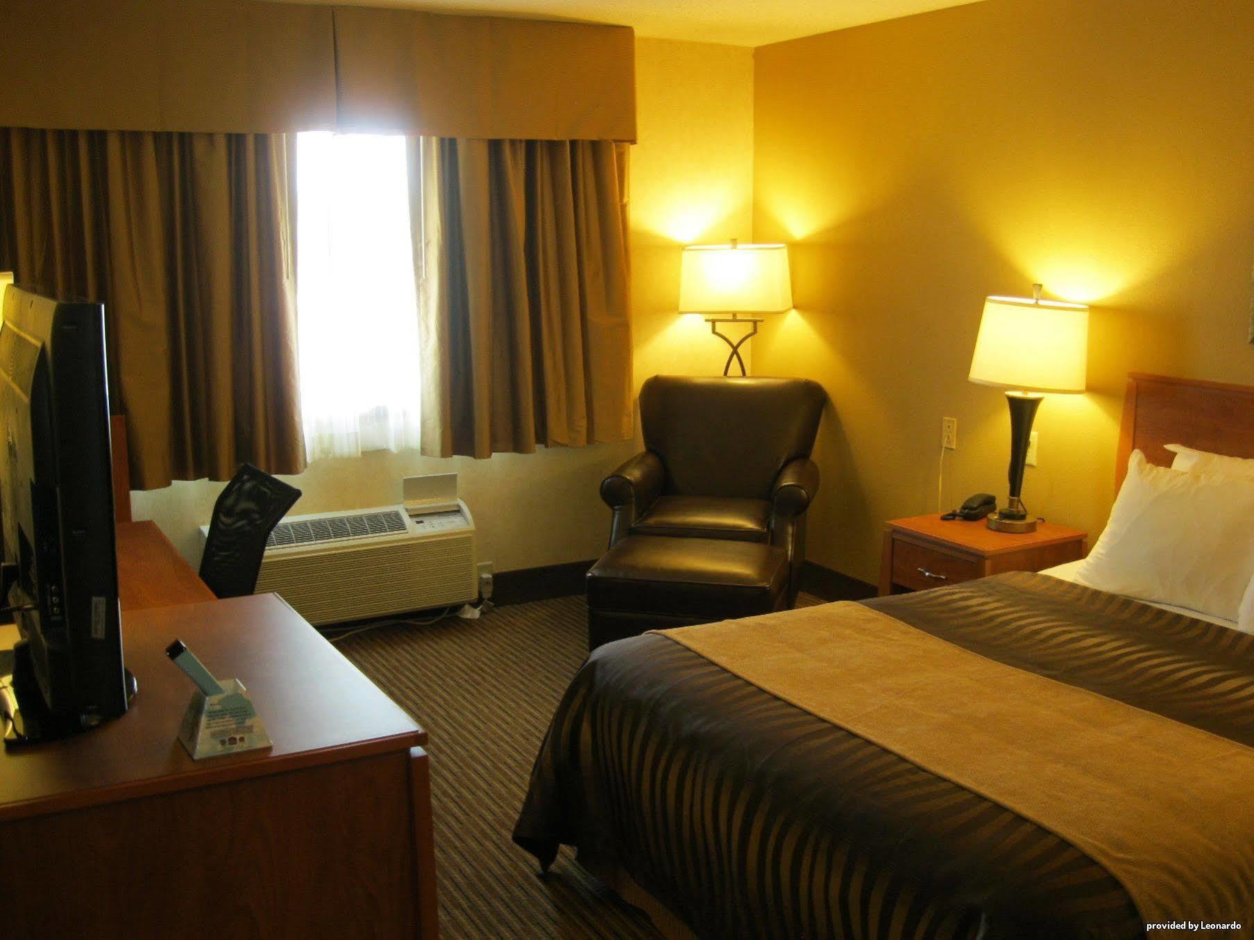 Best Western Vermillion Inn Номер фото